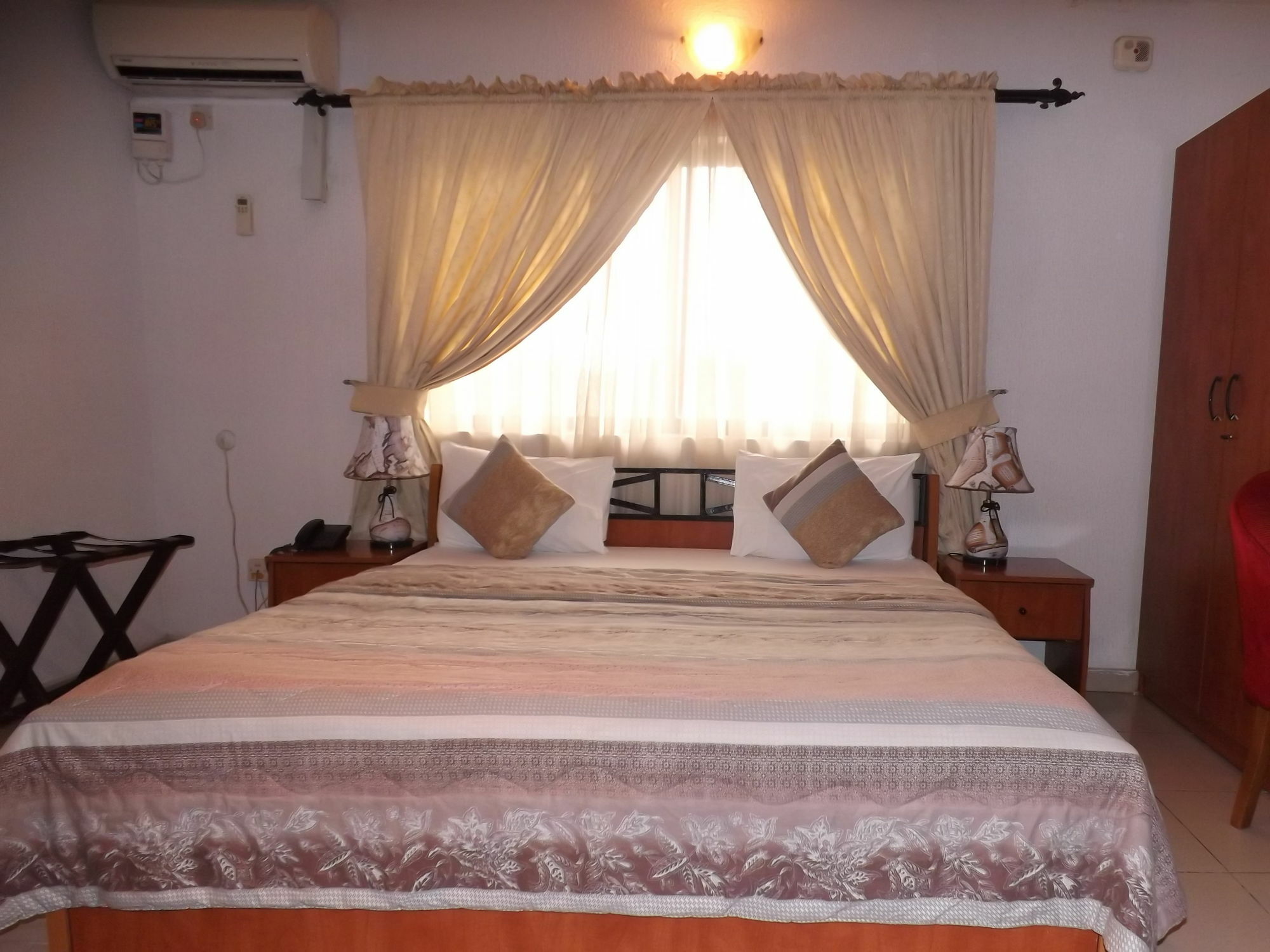 La Playa Suites Lagos Luaran gambar